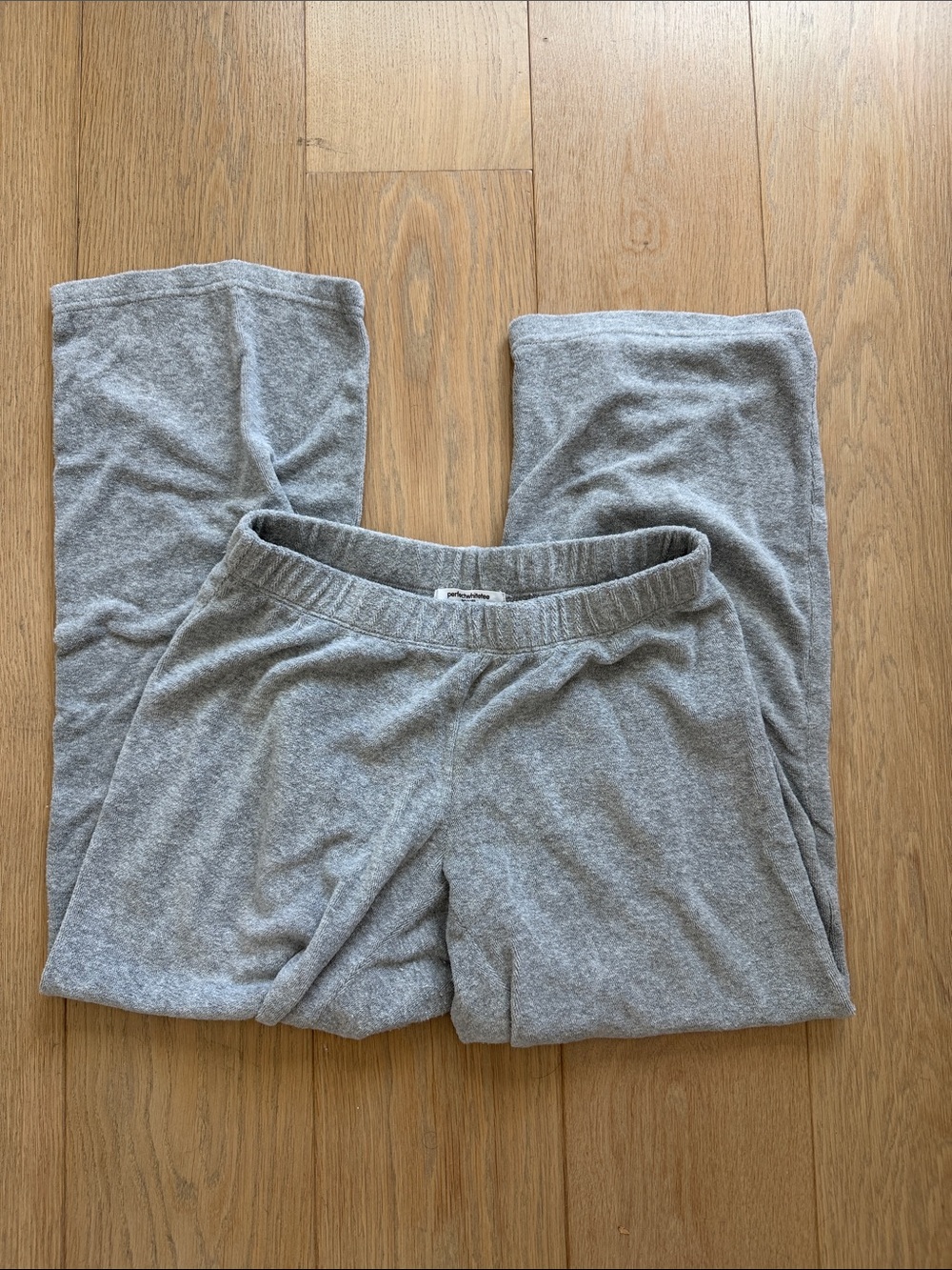 EUC perfect white tee Katie pant M